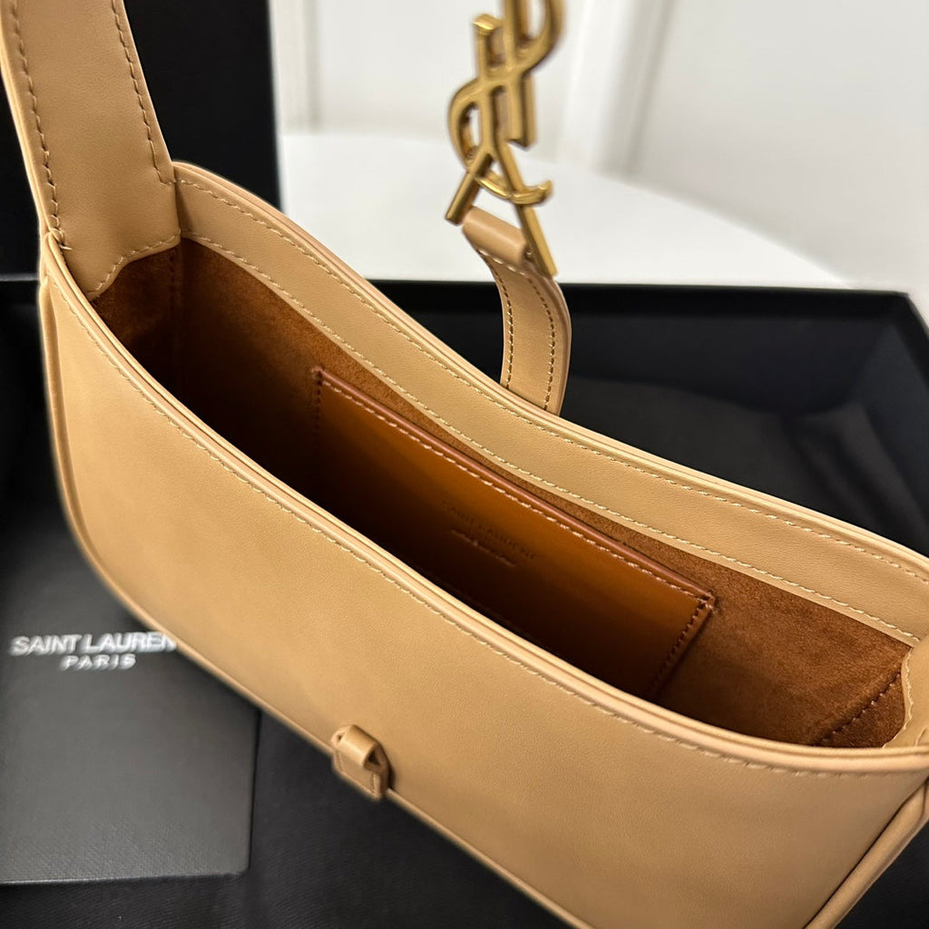 MINI 19 YELLOW CREAM SMOOTH CALFSKIN