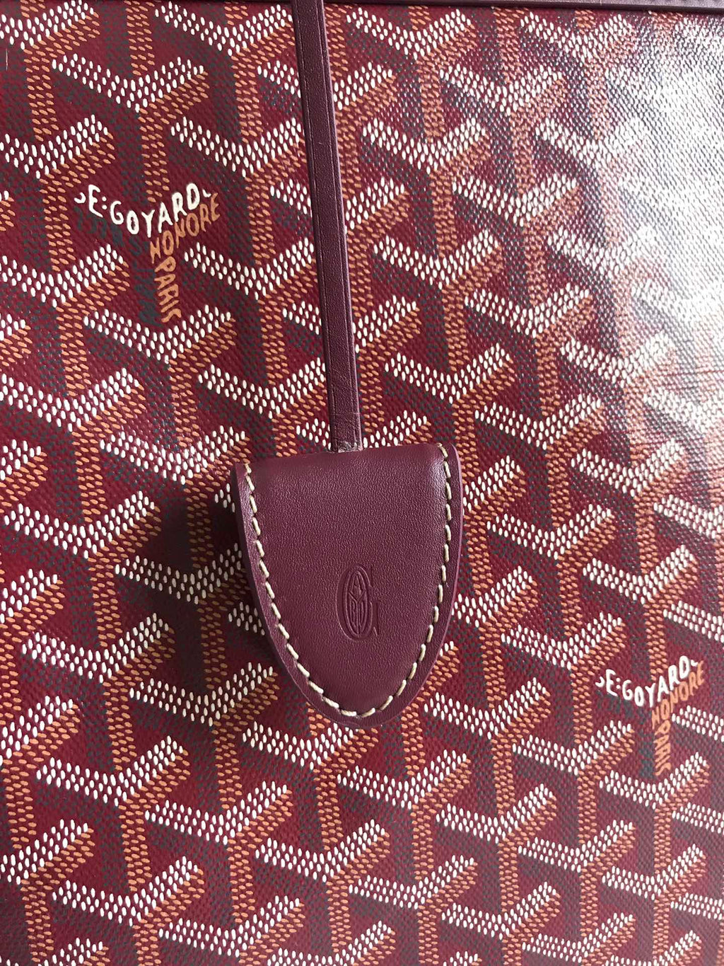 BELLECHASSE BIAUDE PM BAG 36 IN WINE RED GOYARDINE CANVAS AND CALFSKIN TRIM