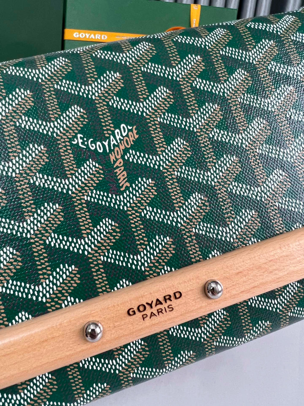 MONTE-CARLO PM CLUTCH 25 IN GREEN GOYARDINE CANVAS