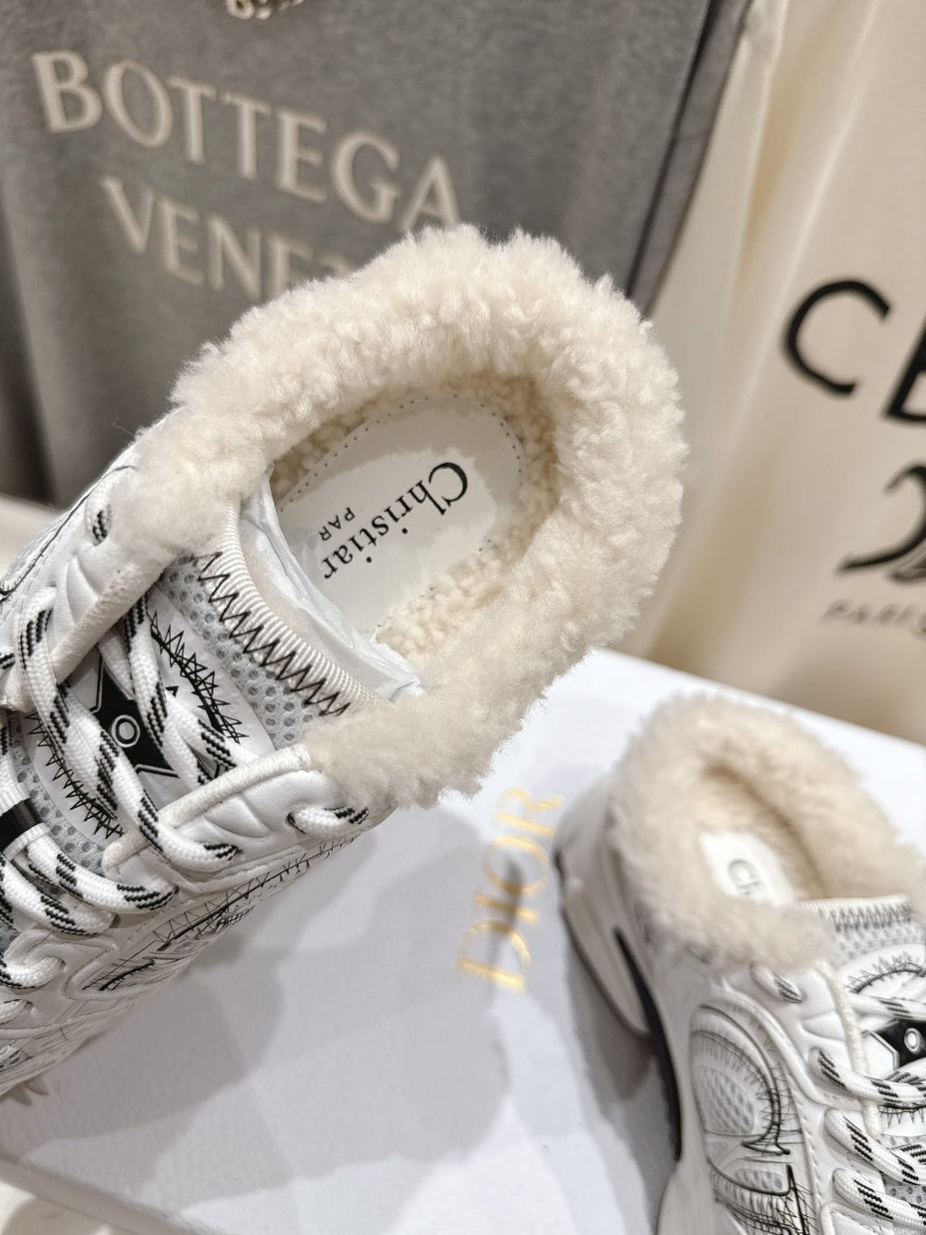 DIOR CHRONO SNEAKER 25S IN WHITE LAMBSKIN AND MESH FABRIC STYLE 7