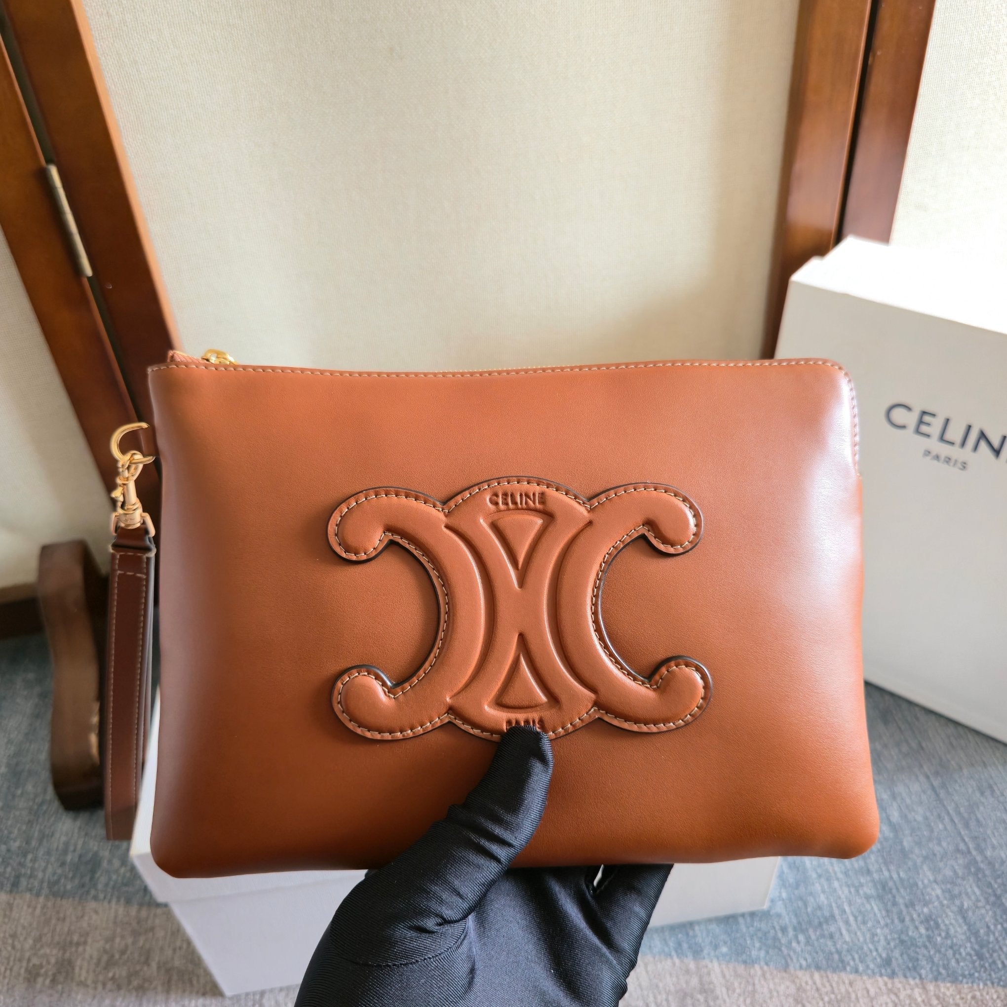 CELINE 25S HANDBAG 24MM IN TAN BROWN GLOSSY CALFSKIN