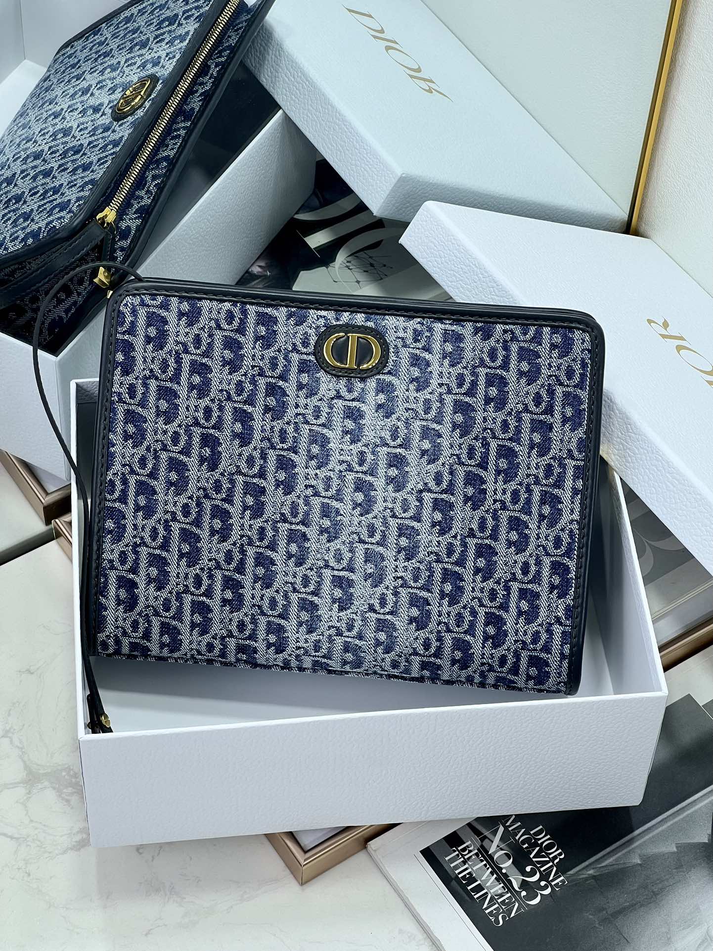 BOOK TOTE 26 IN BLUE MONOGRAM OBLIQUE JACQUARD