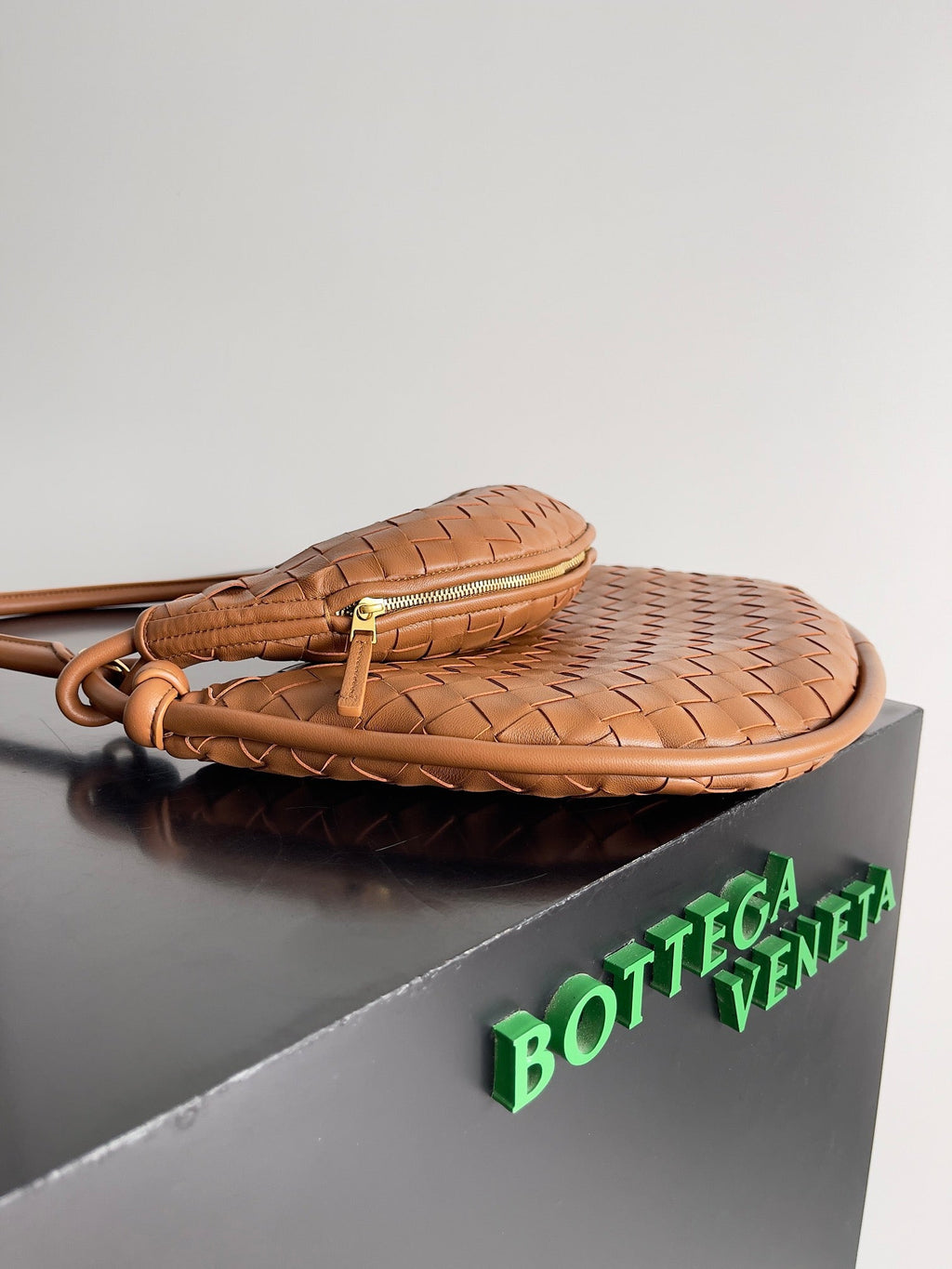 MEDIUM GEMELLI SHOULDER BAG 36 IN BROWN LAMBSKIN